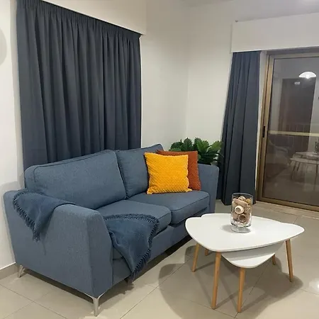 Spacious Bugibba Seafront Free Parking & Wifi 別荘 セント・ポールズ・ベイ