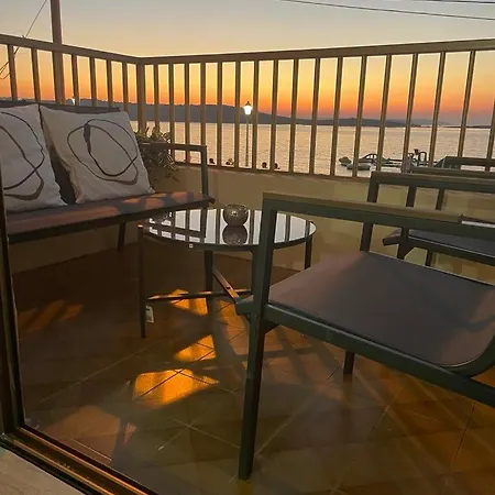 펜션 Spacious Bugibba Seafront Free Parking & Wifi