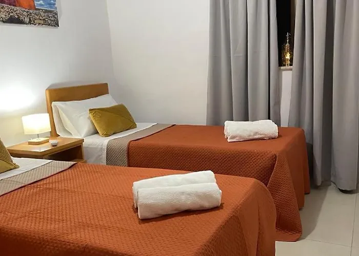 度假居 Spacious Bugibba Seafront Free Parking & Wifi 圣保罗湾城