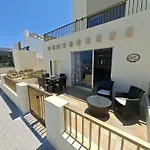 Hébergement de vacances Spacious Bugibba Seafront Free Parking & Wifi
