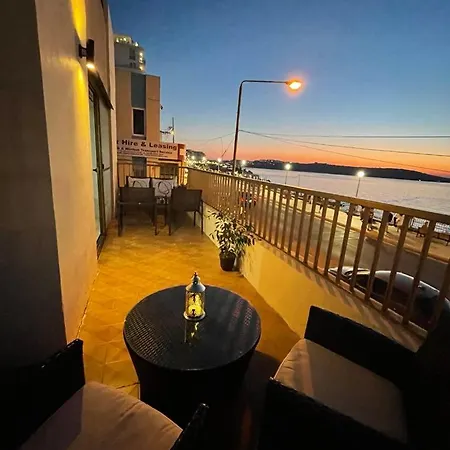 Spacious Bugibba Seafront 5br Free Parking & Wifi *