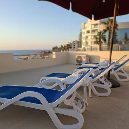 Spacious Bugibba Seafront Free Parking & Wifi
