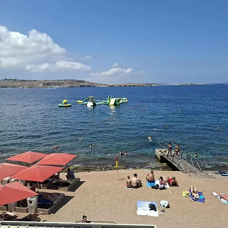 Hébergement de vacances Spacious Bugibba Seafront Free Parking & Wifi *