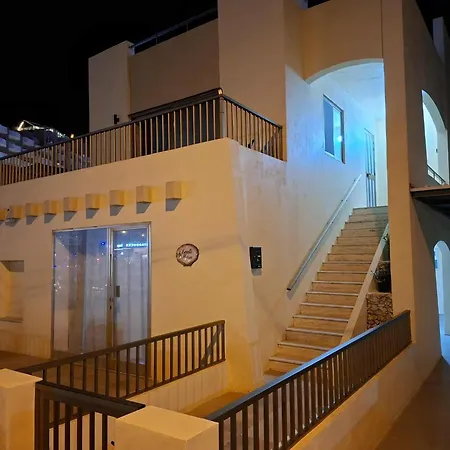 Hébergement de vacances Spacious Bugibba Seafront Free Parking & Wifi San Pawl il-Baħar