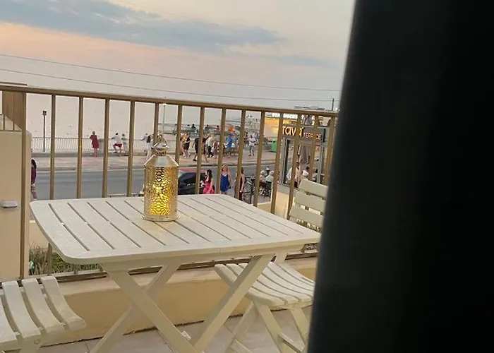 Spacious Bugibba Seafront Free Parking & Wifi *