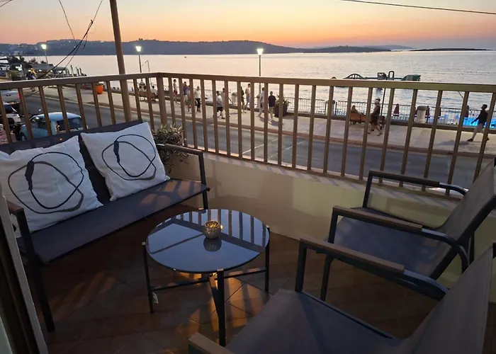 Spacious Bugibba Seafront Free Parking & Wifi Tatil Evi *