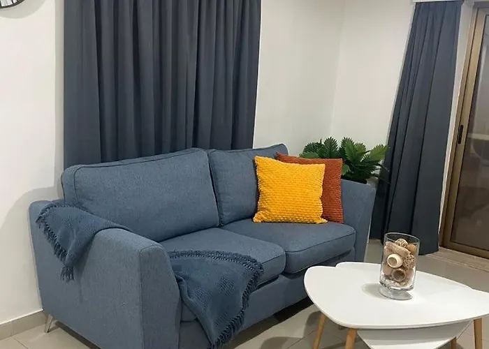 Spacious Bugibba Seafront Free Parking & Wifi St. Paul's Bay