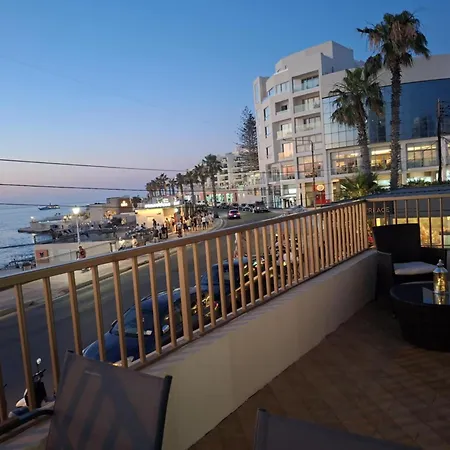 Spacious Bugibba Seafront 5br Free Parking & Wifi Semesterbostad